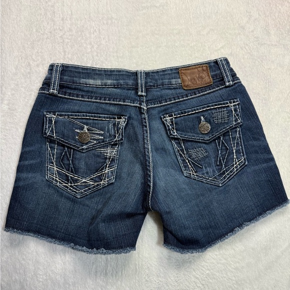 BKE Blue Jean Shorts Cut-Off Style with Rolled Cuffs - Picture 2 of 5